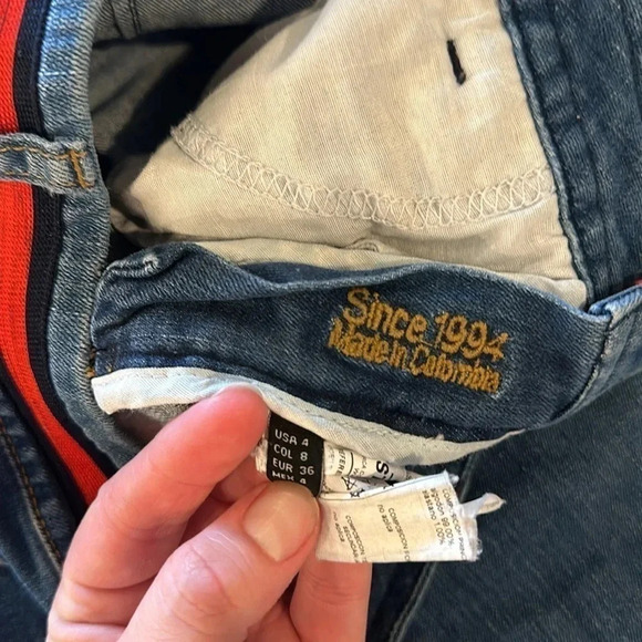 Studio D women’s jeans size 4 - Picture 5 of 8